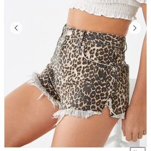 Forever 21 Leopard Print Denim Jean Shorts 28